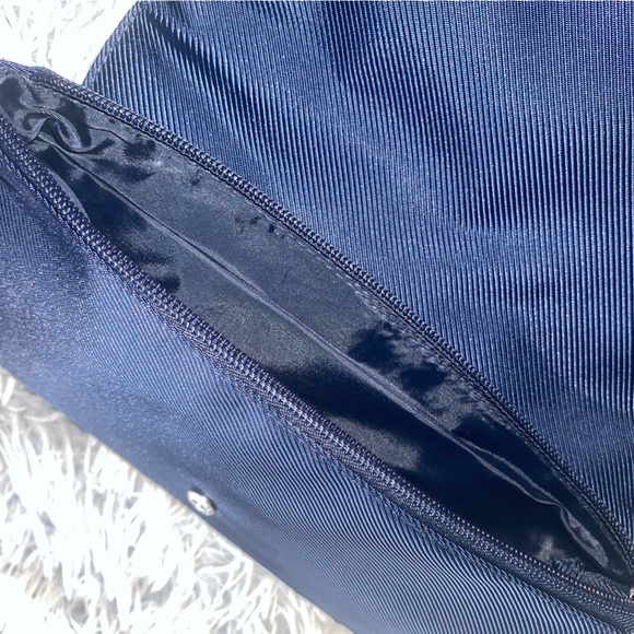 Giorgio Armani Travel Beauty Bag - Picture 6 of 7